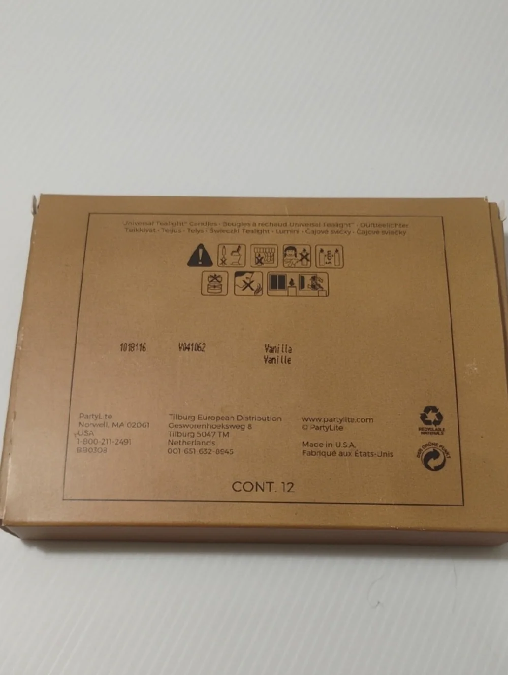 PartyLite Universal Tealight 12 Candles "Vanilla" Scented New In Box - Picture 3 of 3